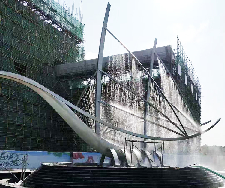 �Ͼ����ܹ�˾​�����ܵĺ����x���o�B(t��i)���w������